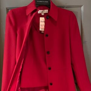 New with tags Tahari Vibrant Red Blazer and sleeveless top set